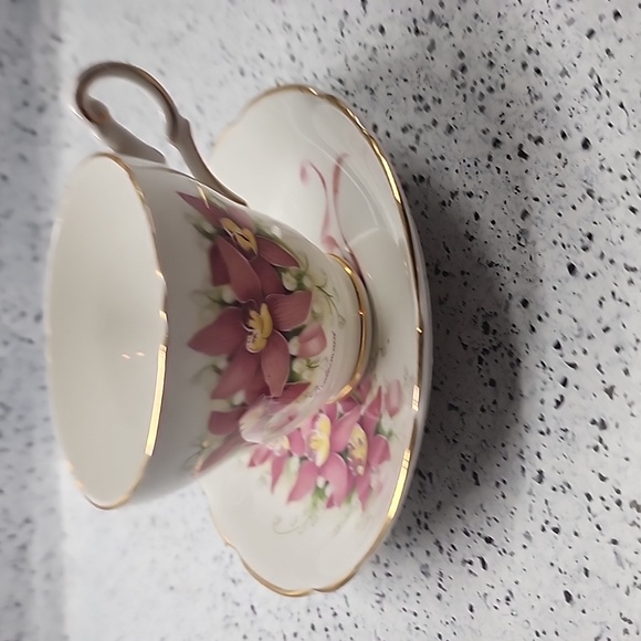 Regency China Ltd Teacup & Saucer "Bridesmaid" - Picture 1 of 7